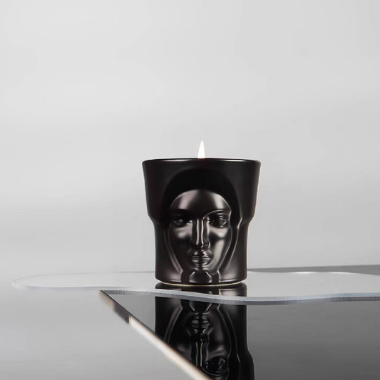 Minimalist black aromatherapy candle