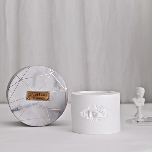 Creative aromatherapy candle