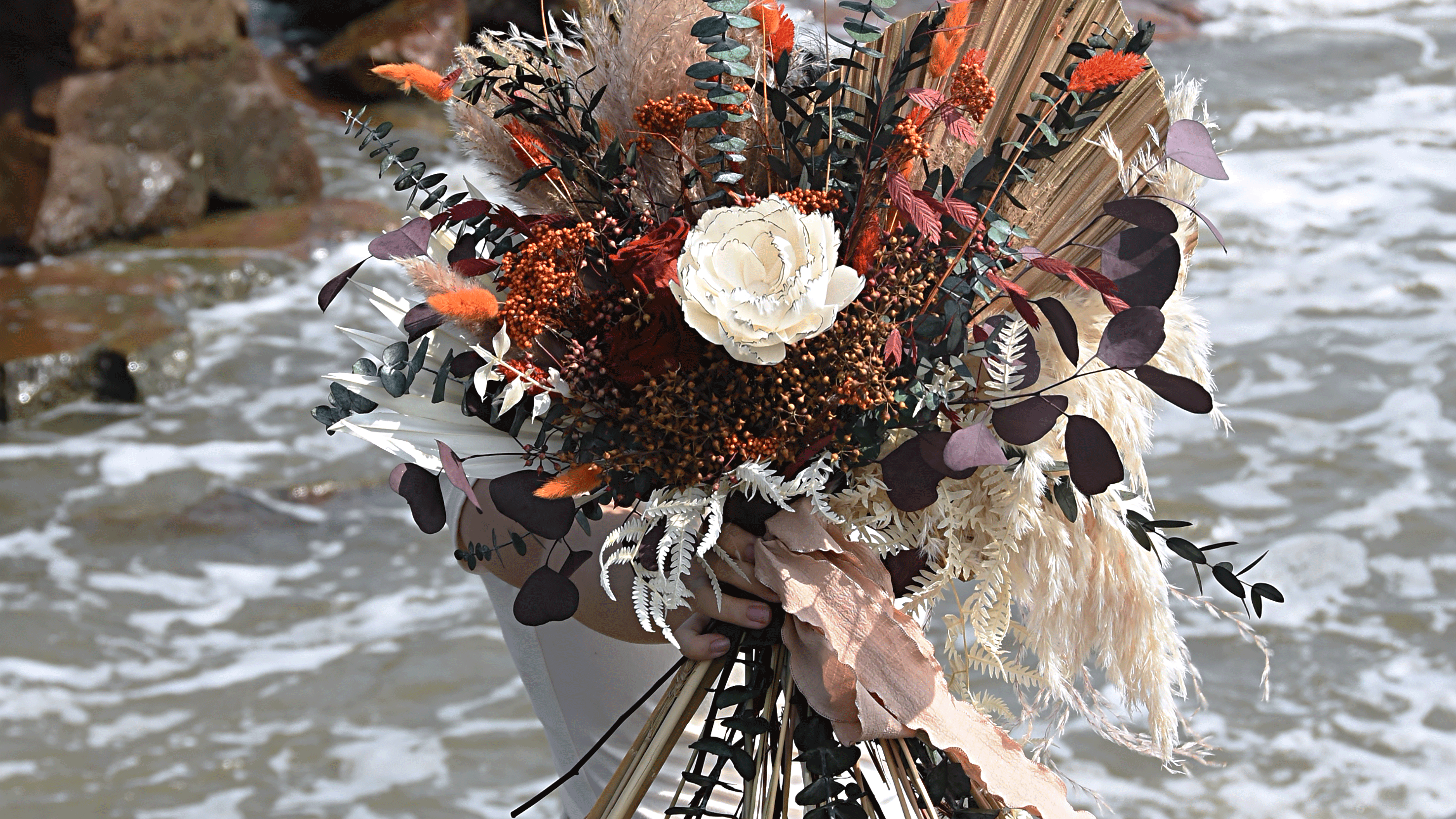 Load video: a bouquet of flowers